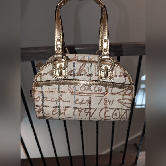 Vintage Gold and White Poppy Coach Purse - Picture 2 of 5